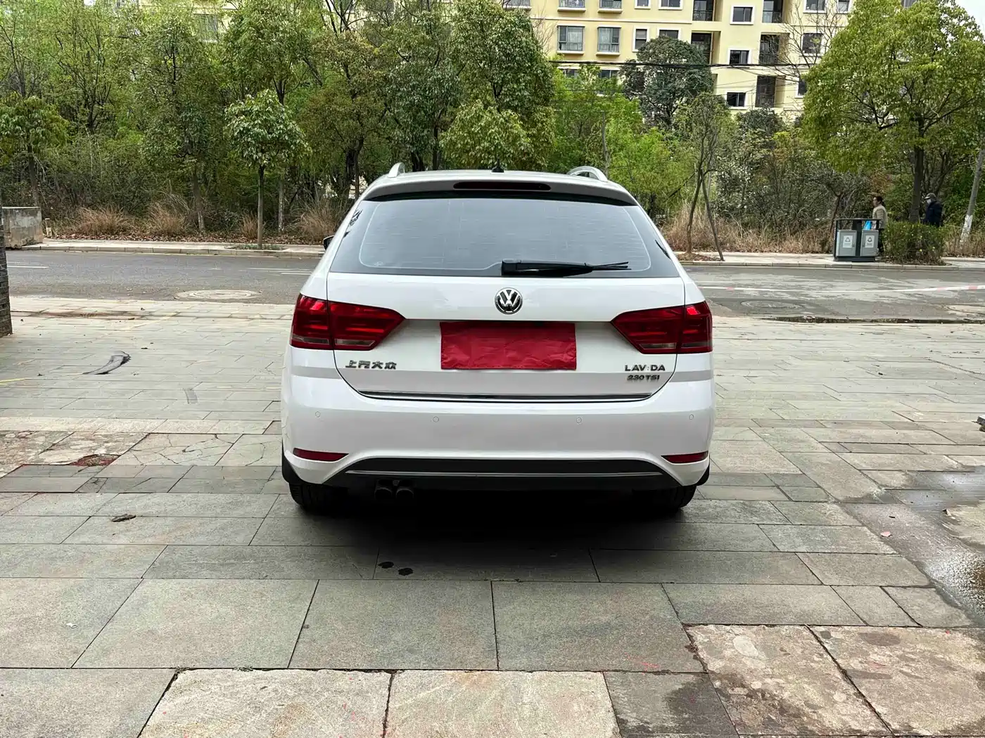 Volkswagen Lavida Tour 2017 230TSI DSG Comfort Edition фото 9