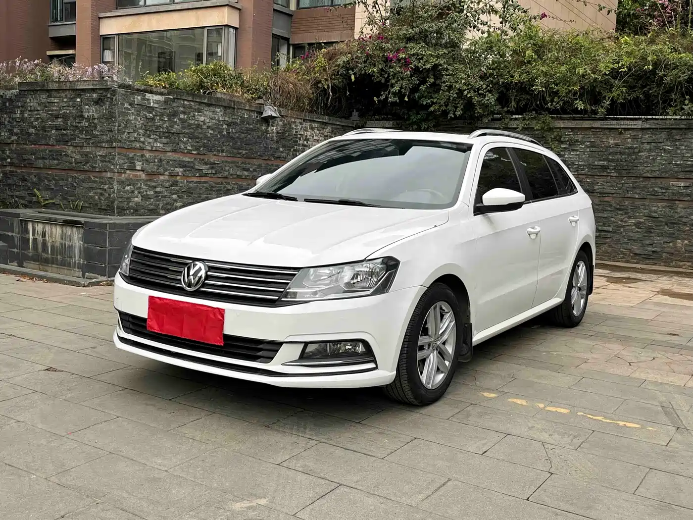 Volkswagen Lavida Tour 2017 230TSI DSG Comfort Edition