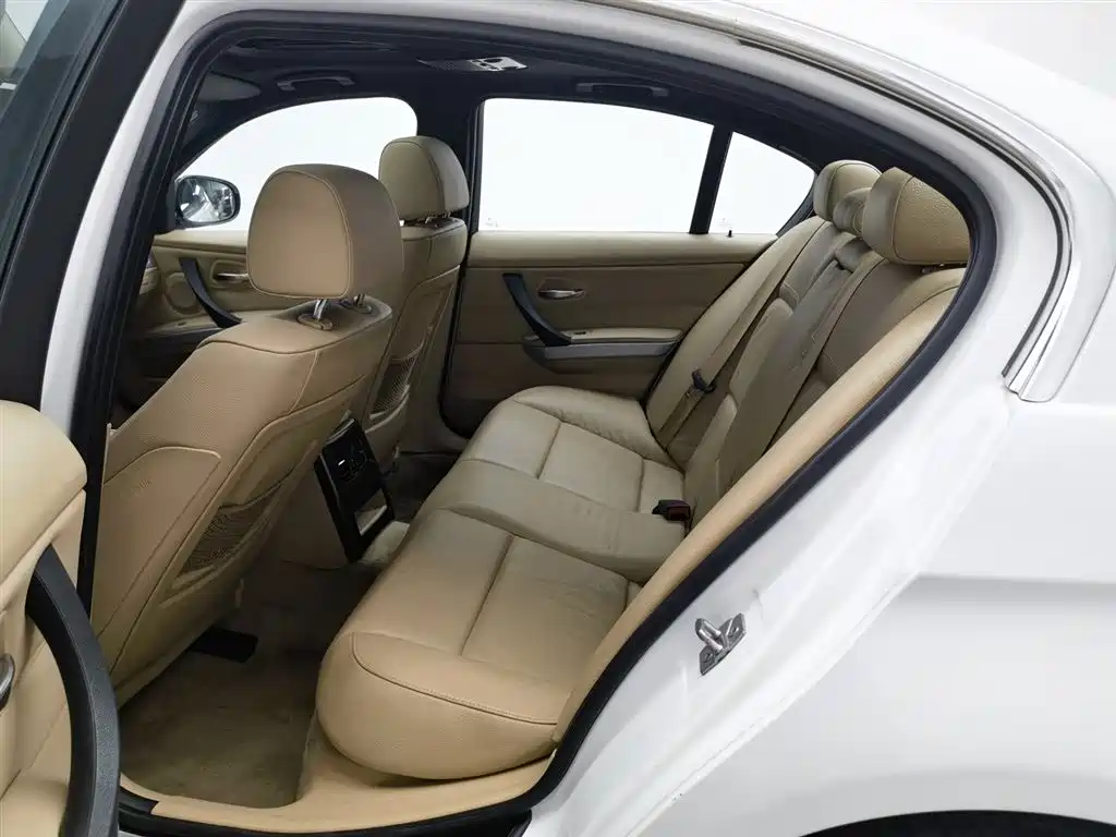 BMW 3 Series (Import) 2010 325i Luxury фото 15
