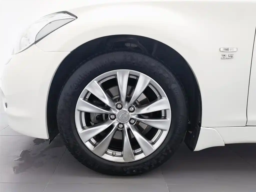 Infiniti Q70 2013 Q70L 2.5L Premium фото 17