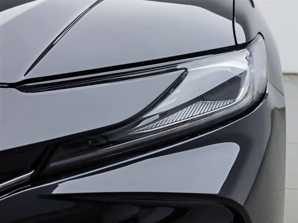 Toyota Camry 2024 2.0E Elite Edition фото 7