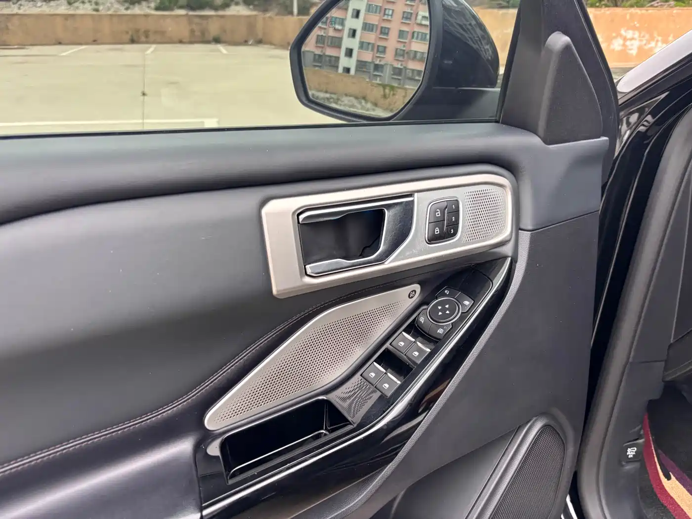 Ford Explorer 2020 EcoBoost 285 AWD Platinum 6-Seater фото 10