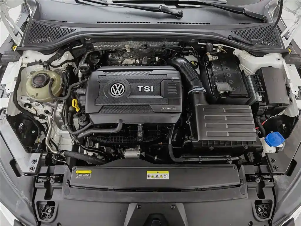 Volkswagen FAW-Volkswagen CC 2021 380TSI Eye-catching Edition фото 6