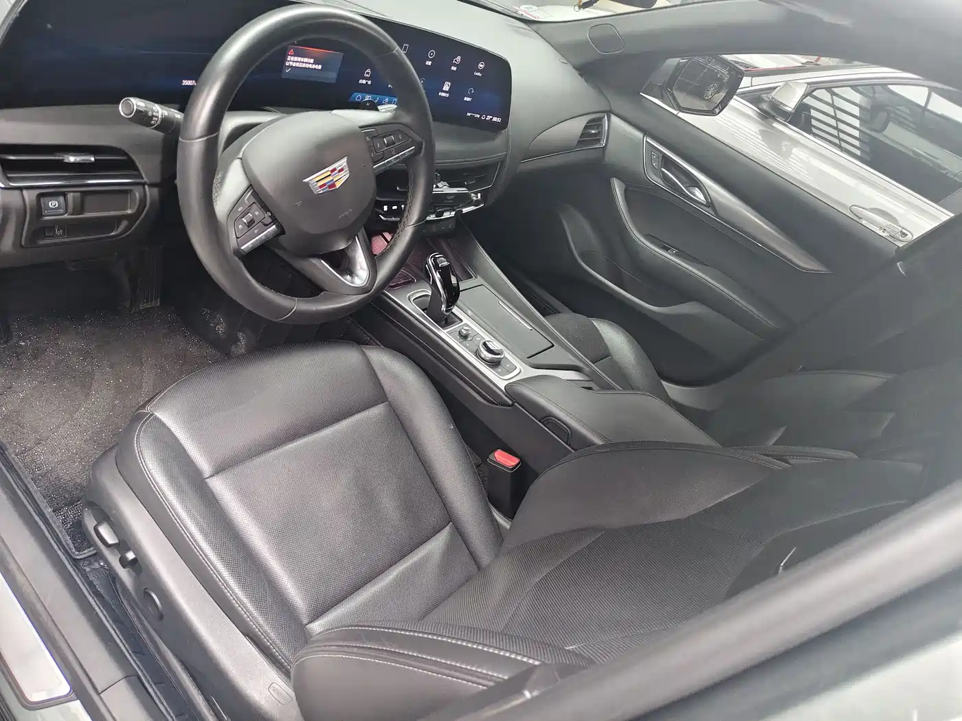 Cadillac CT5 2024 28T Luxury Model Pro фото 4