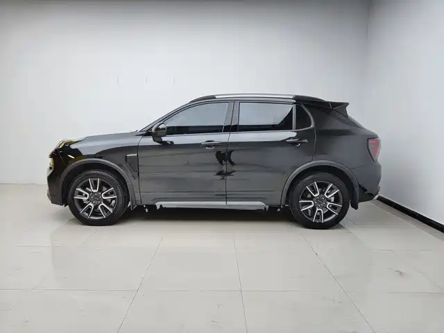 Lynk & Co 01 2023 2.0TD 2WD Pro фото 2