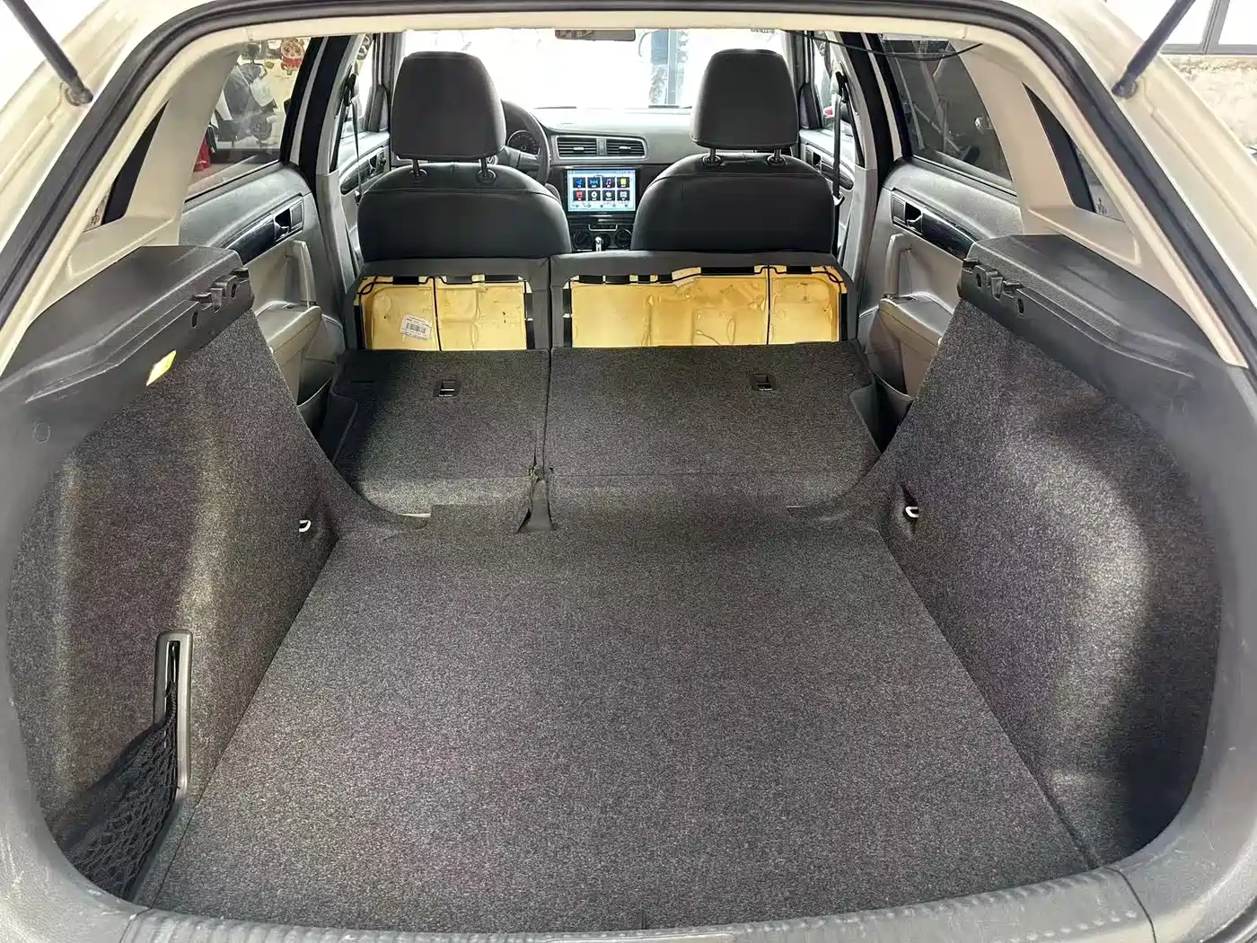 Volkswagen Lavida Tour 2013 1.6L Automatic Comfort фото 15