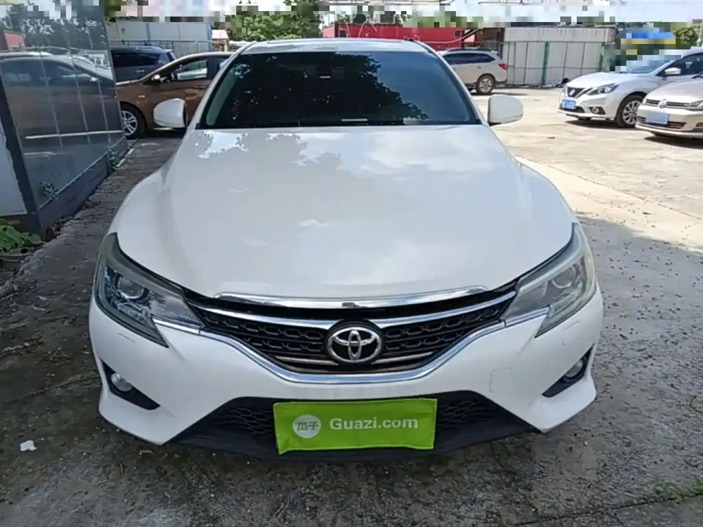 Toyota Reiz 2013 2.5V Elite Edition фото 3
