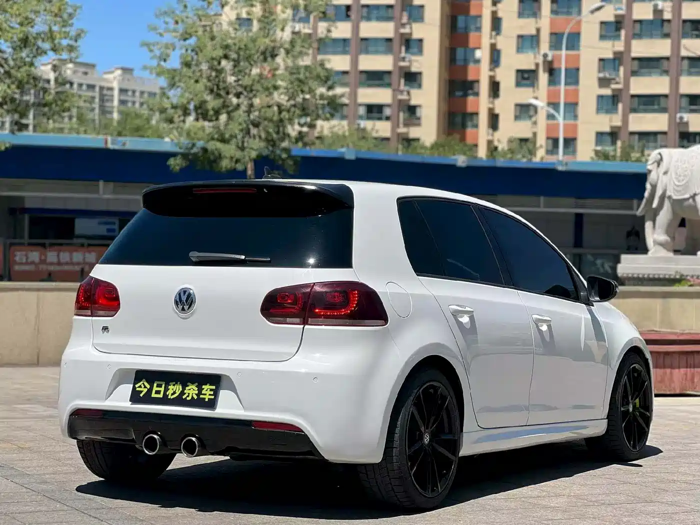 Volkswagen Golf (Import) 2011 2.0TSI R фото 9