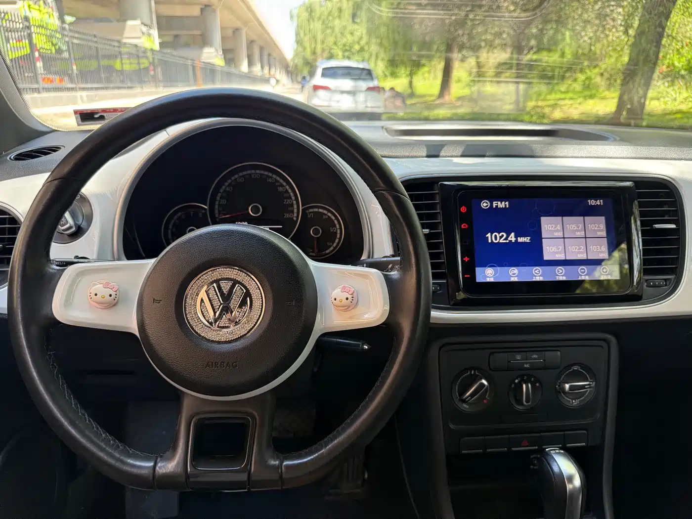 Volkswagen Beetle 2014 1.4TSI Fashion Edition фото 7