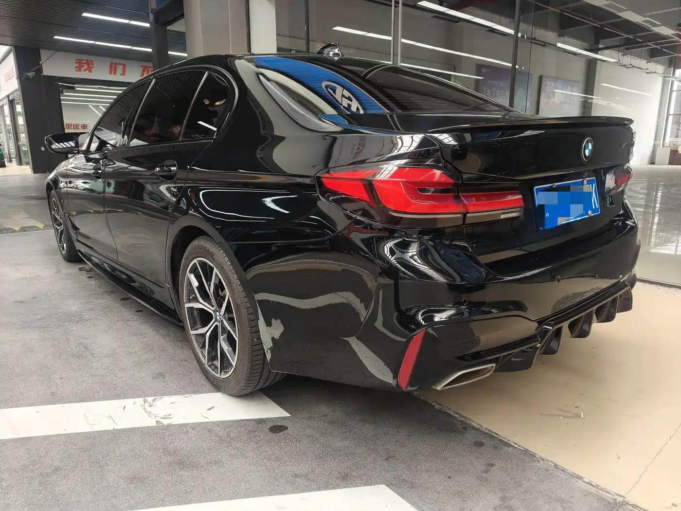 BMW 5 Series 2020 530Li Leading Luxury Package фото 15
