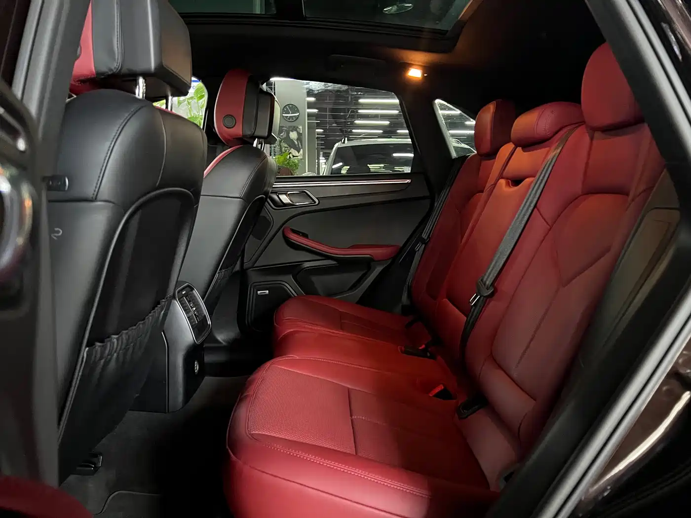Porsche Macan 2018 Macan 2.0T фото 6