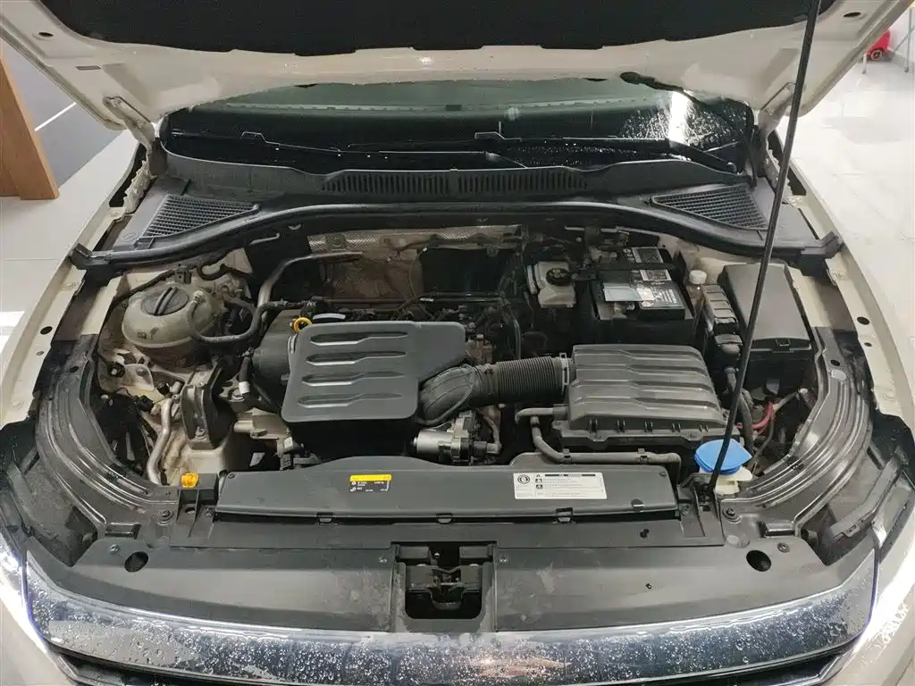 Volkswagen Lavida 2018 1.5L Manual Comfort Edition China V фото 11