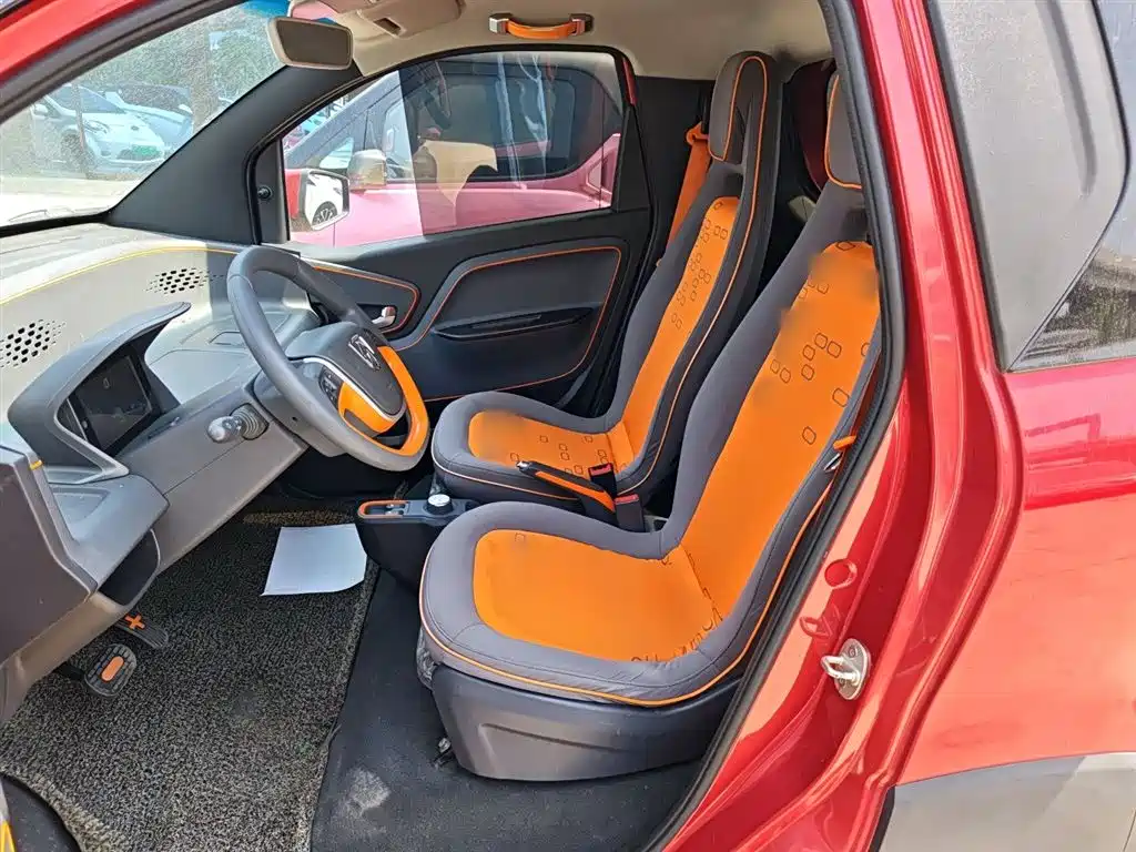 BAOJUN E100