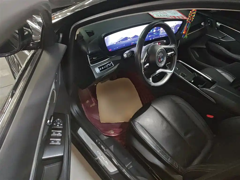 BUICK LACROSSE