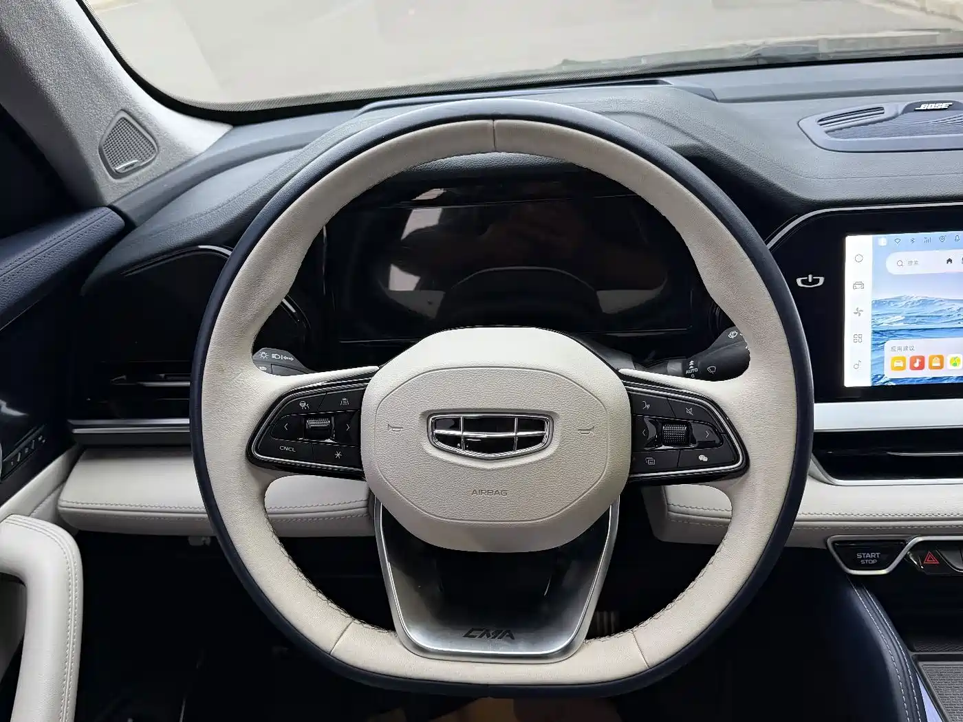 Photo 13 - Geely Monjaro