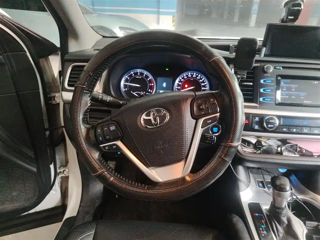 Toyota Highlander 2017 2.0T 4WD Premium 7-Seater фото 3