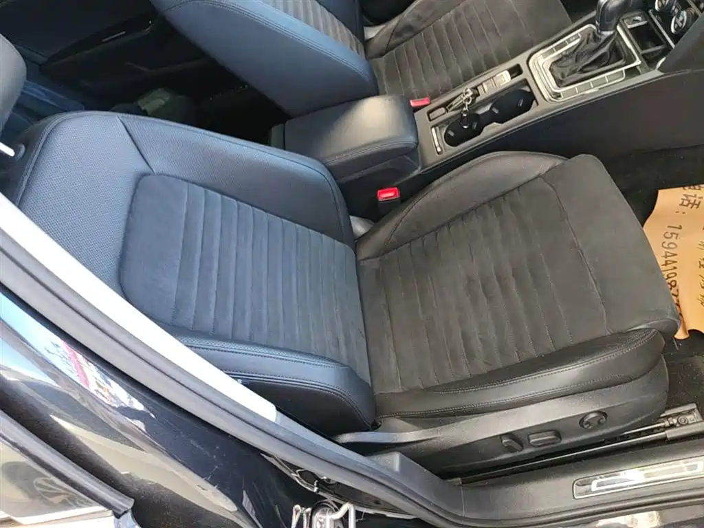 Volkswagen Magotan 2018 330TSI DSG Premium фото 25