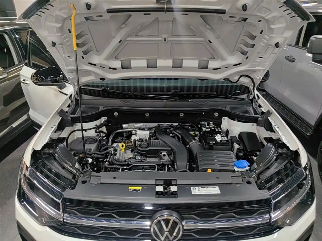 Volkswagen Tharu 2024 300TSI 2WD Moon Premium Edition фото 20