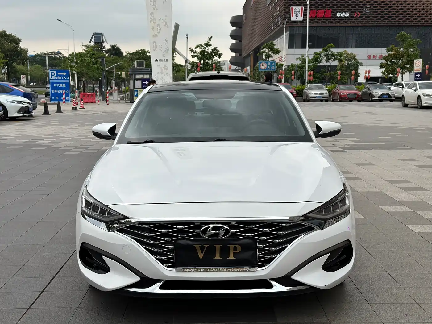 Hyundai Fista 2019 280TGDi Smart Speed Edition China VI фото 2