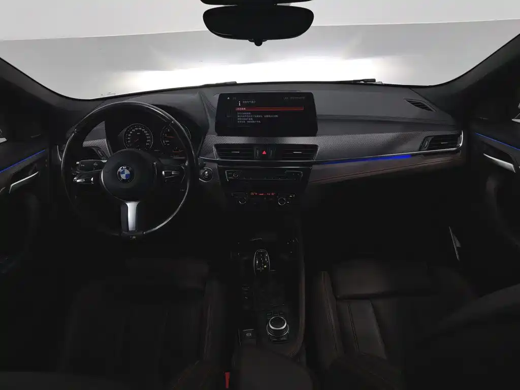 Photo 5 - BMW X2