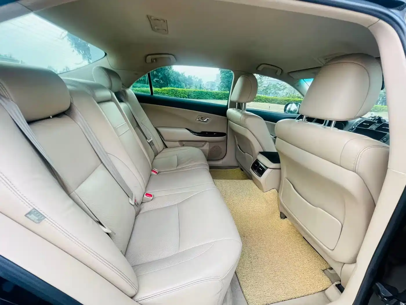 Toyota Crown 2010 2.5L Royal фото 9