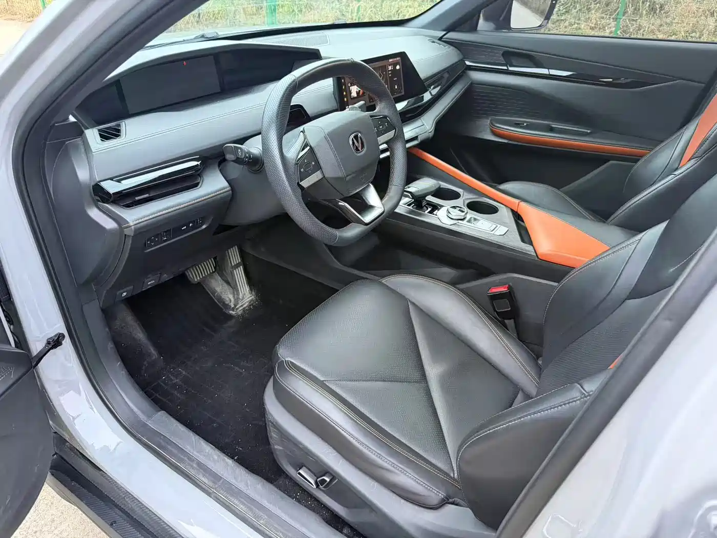 CHANGAN UNI-V