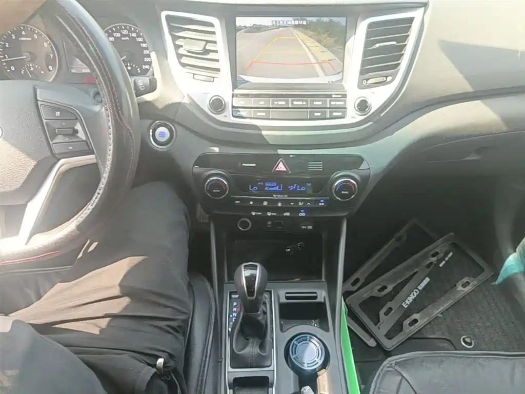 Hyundai Tucson 2015 1.6T Dual Clutch 2WD Smart фото 14
