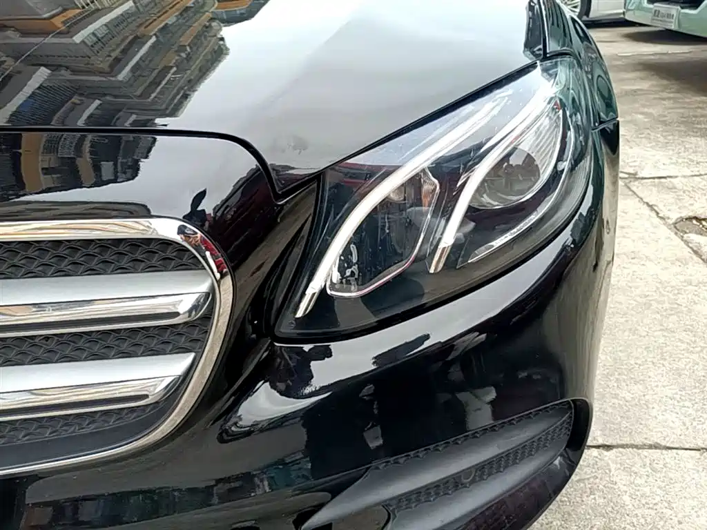 Mercedes-Benz E-Class 2020 E 300 L Sport Luxury Model фото 18