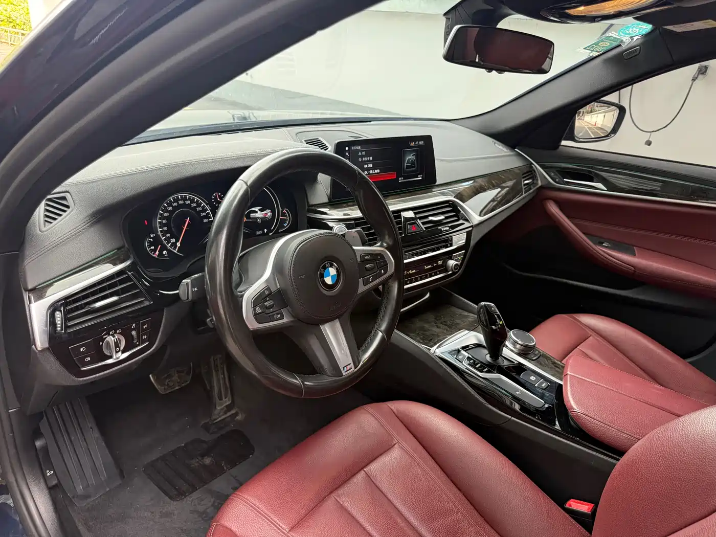 BMW 5 Series 2018 530Li Leading M Sport Package фото 8