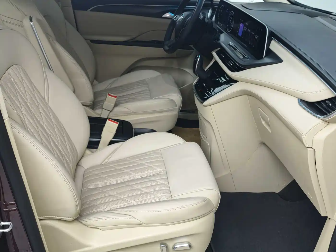 Buick GL8 2022 ES Landmark 653T Flagship фото 13