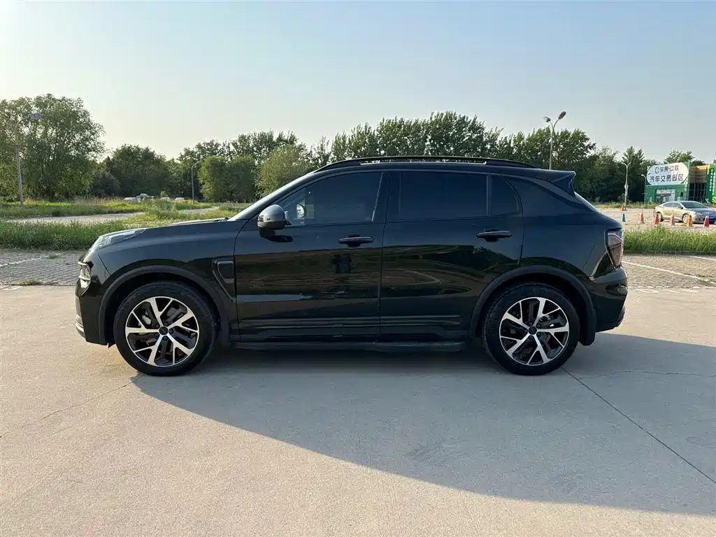 Lynk & Co 01 EM-P 2021 1.5TD PHEV Halo фото 7