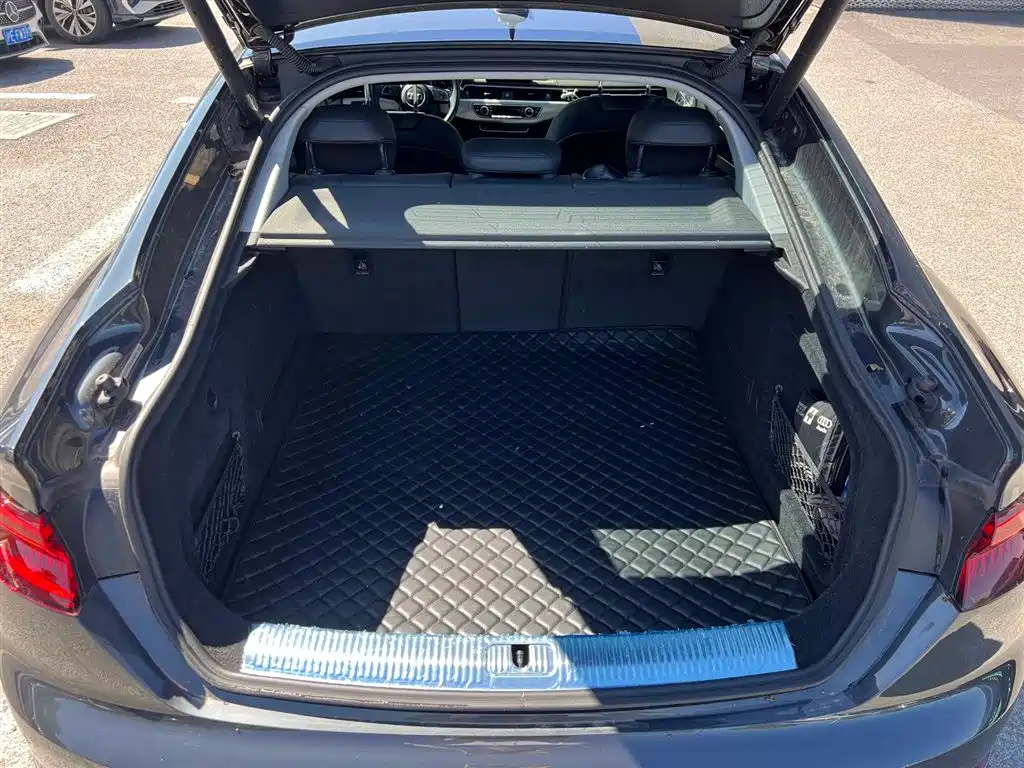 Audi A5 (Import) 2019 Sportback 40 TFSI Fashion фото 7