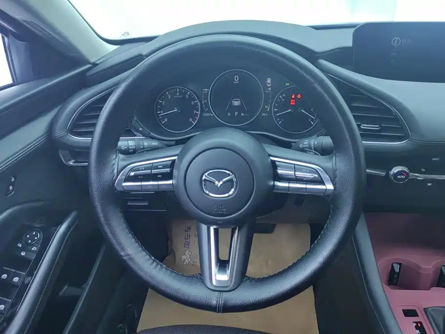 Mazda Mazda3 Axela 2024 2023 2.0L Auto Zhiyao