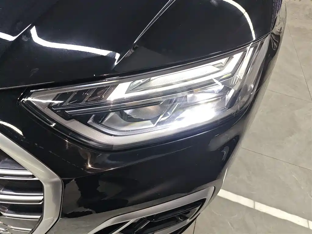 Audi Q5L 2021 40 TFSI Fashion Dynamic фото 3