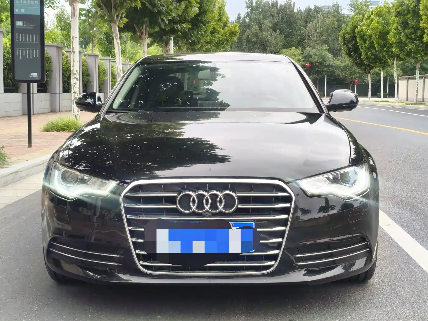 Фото 3 - Audi A6L