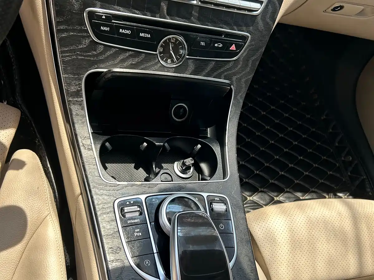 Mercedes-Benz C-Class 2015 Facelift C 180 L Sport фото 12