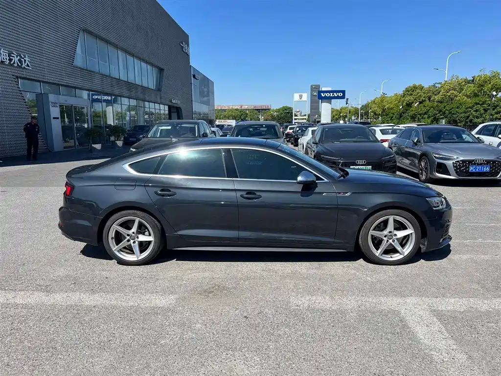 Audi A5 (Import) 2019 Sportback 40 TFSI Fashion фото 3