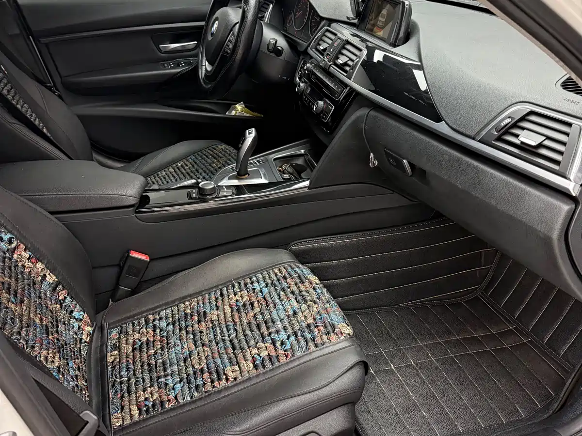 BMW 3 Series 2017 320Li Fashion фото 20