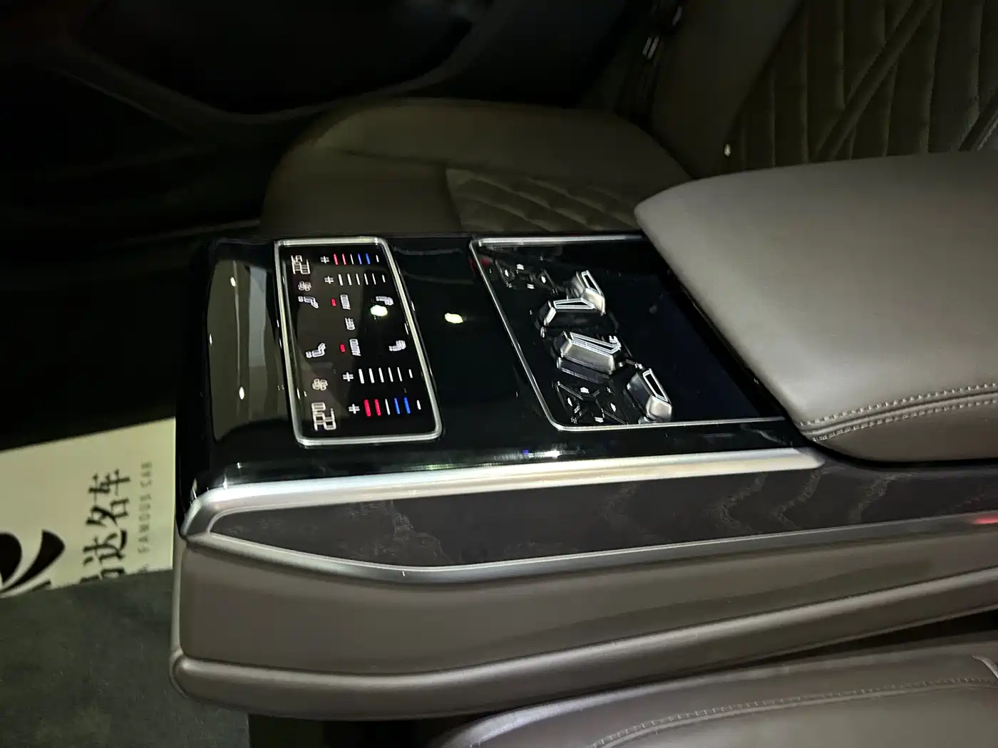 Audi A8 2021 A8L 50 TFSI quattro Comfort фото 23