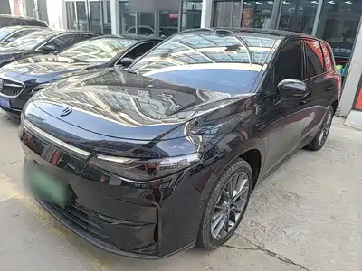 Leapmotor C10