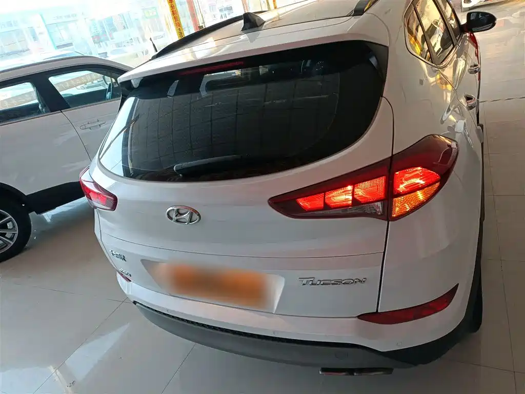 Hyundai Tucson 2018 1.6T DCT 2WD 15th Anniversary Special Edition фото 6