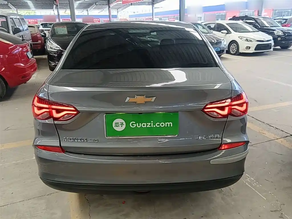 CHEVROLET CRUZE