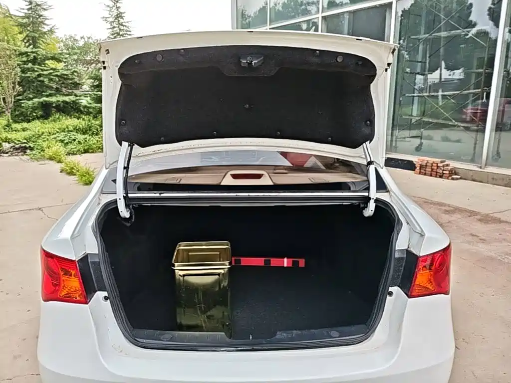 Roewe 350 2015 2014 1.5L Automatic Express Edition