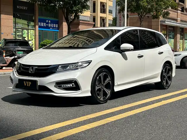  Honda Jade 2017 210TURBO CVT Luxury Edition 5-seater