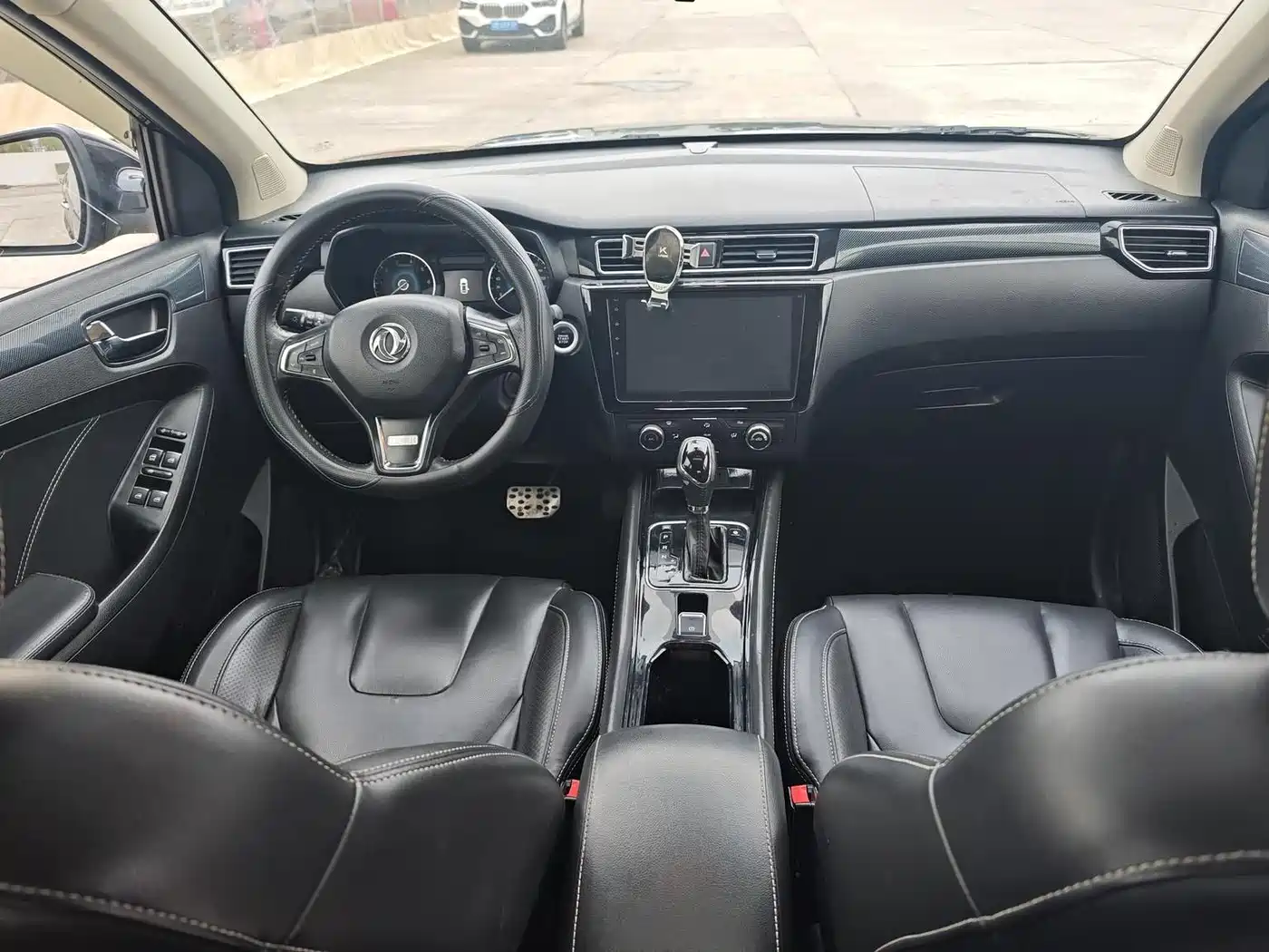 Dongfeng Fengguang Fengguang 580 2016 2017 1.5T CVT Comfort Version