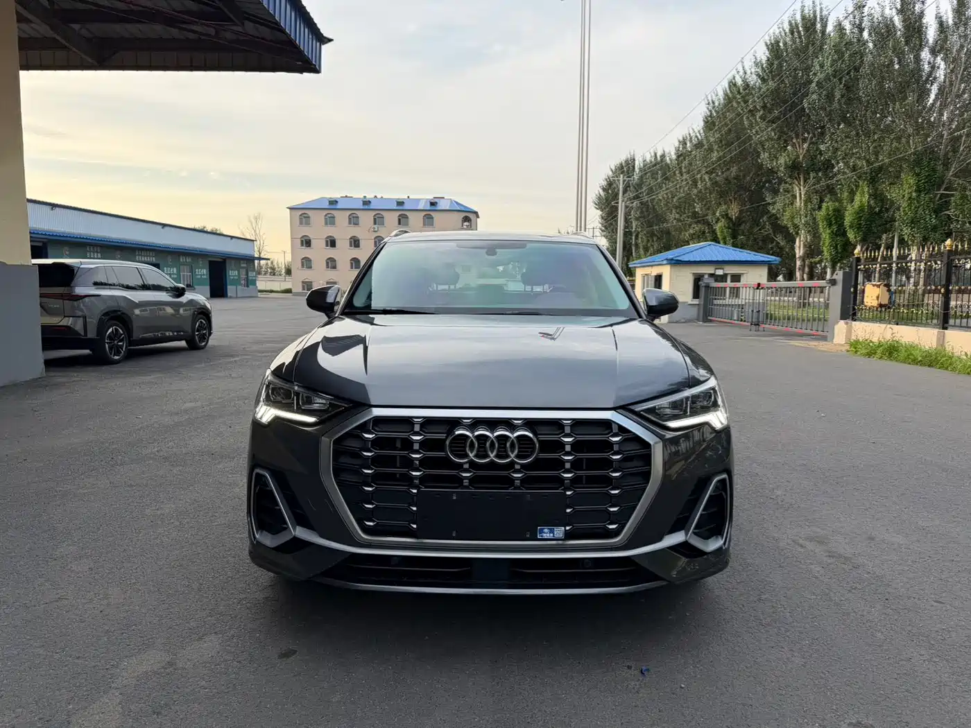  Audi Audi Q3 2022 35 TFSI Progressive Dynamic 2