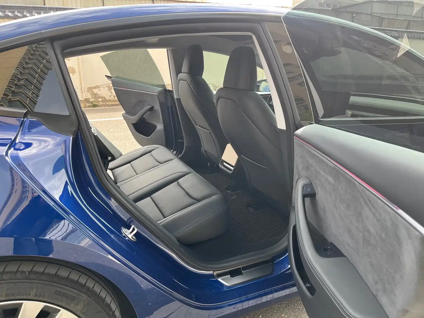 Фото 7 - Tesla Model 3