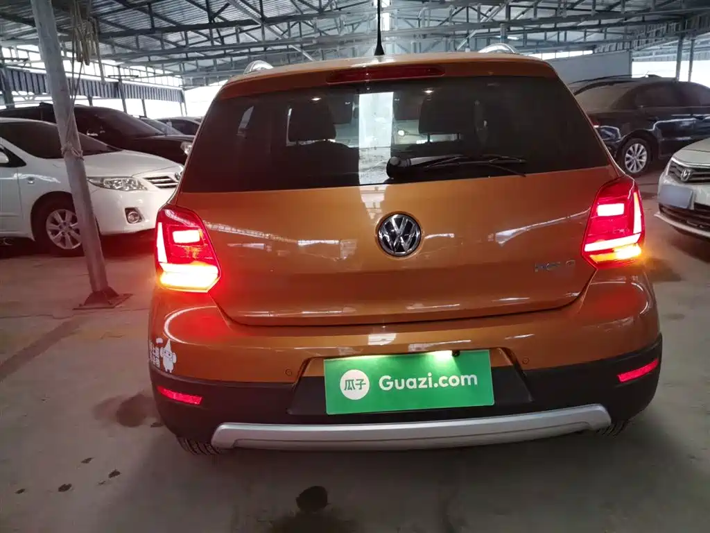 Volkswagen Polo 2018 1.5L Cross Polo Auto фото 4