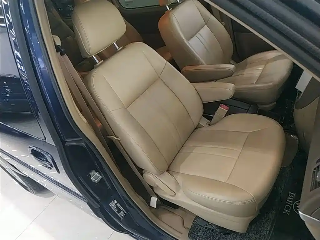 Buick GL8 2014 2.4L Classic Edition фото 25