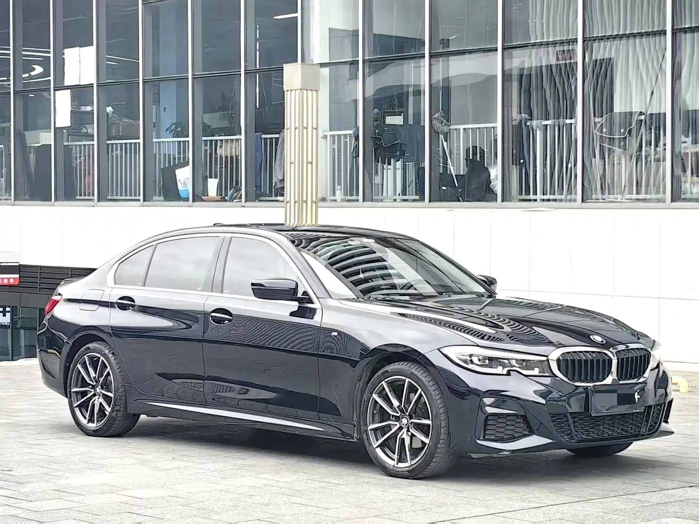 BMW 3 Series 2021 325Li xDrive M Sport Package фото 3